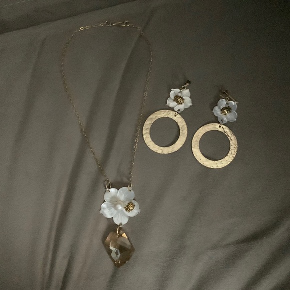 Dina Manzo collection - Picture 1 of 1